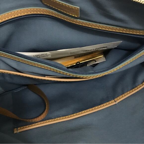 Disney Cruise Line Dooney & Bourke port hole Zip Top shopper Tote Bag - Picture 8 of 13